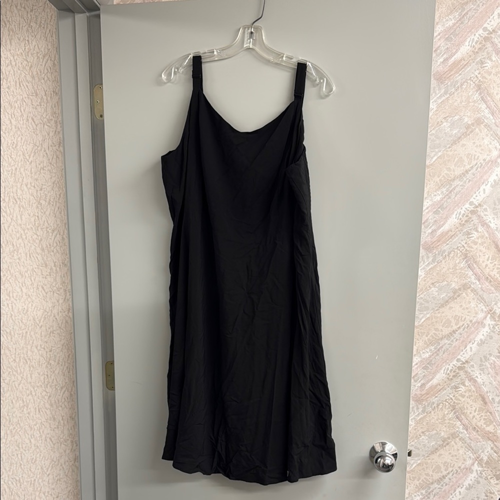 Old Navy Black Sleeveless Scoop Neck Midi Dress